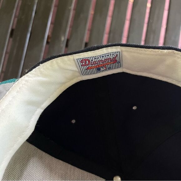 Vintage New Era 5950 Pro Model Wool Mariners Cap (6 7/8) (Made in USA 🇺🇸) - Picture 5 of 5